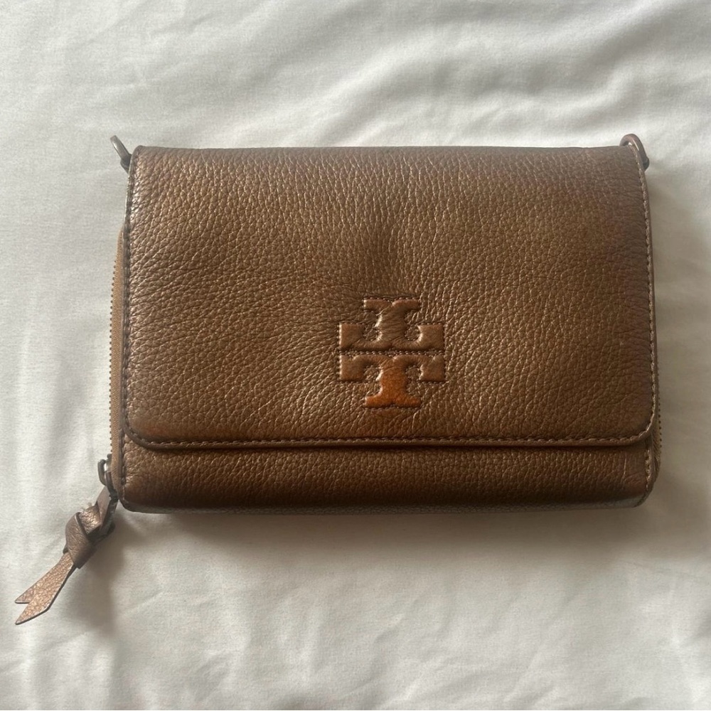 Tory Burch dark gold crossbody wristlet missing strap comes with unbranded chain
